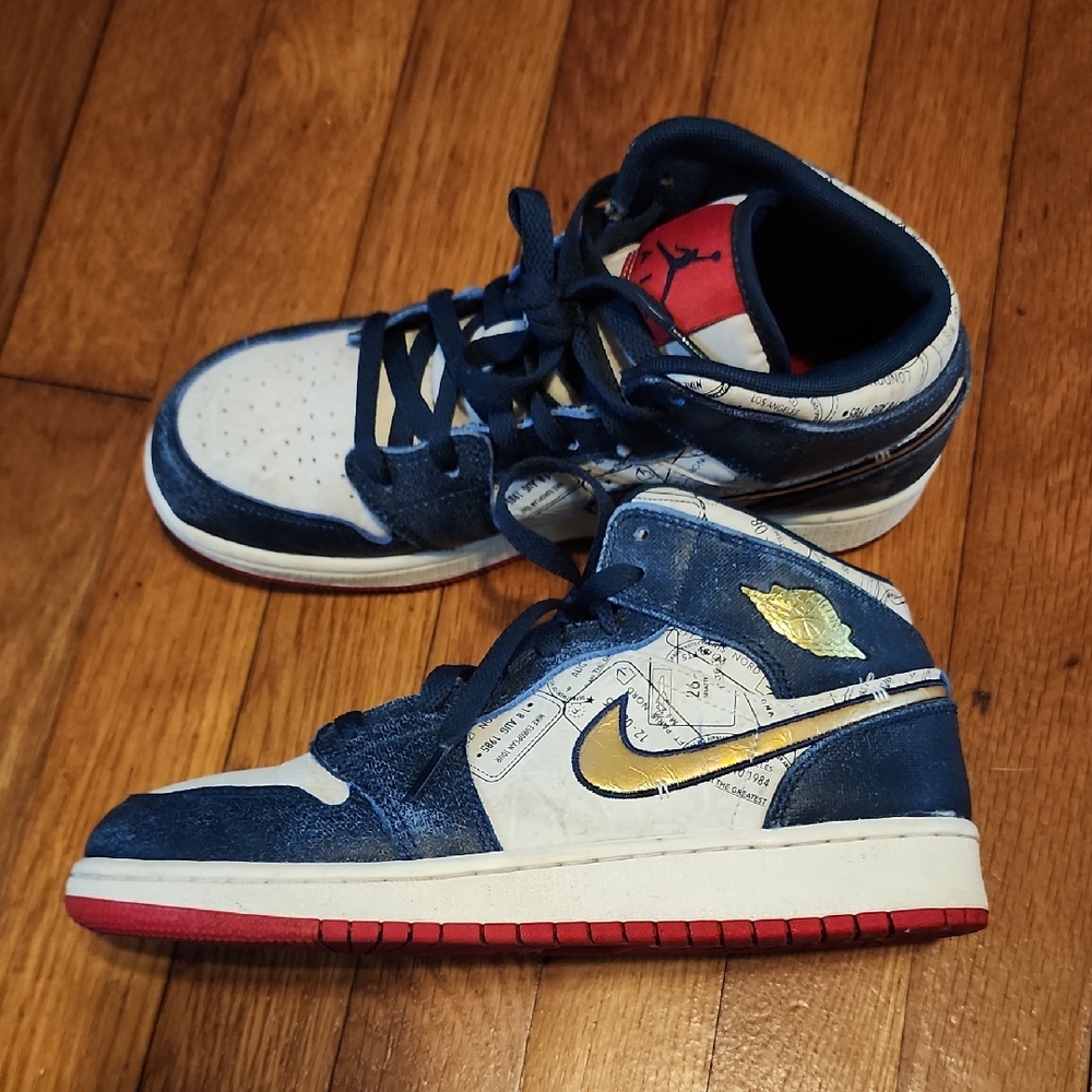 Size 6Y Nike Air Jordan 1 Mid Take Flight Armory Navy Gold